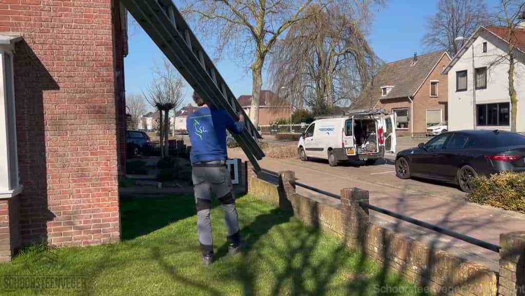 Schoorsteen onderhoud Zwijndrecht ladder bus
